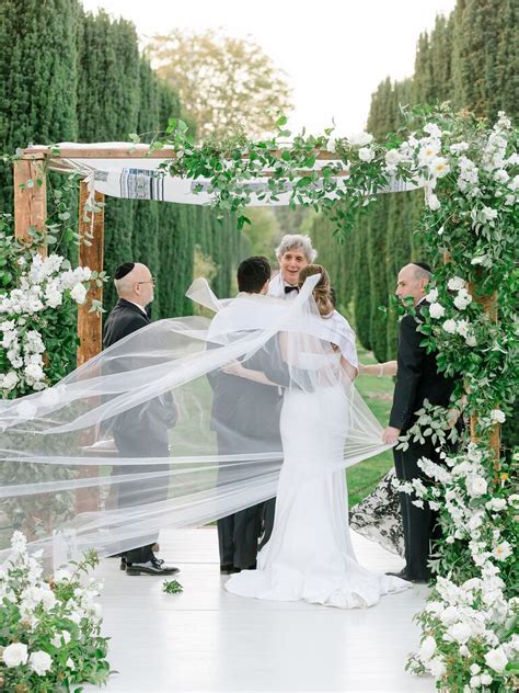 chupa outdoor|37 Chuppah Ideas for a Jewish Wedding Ceremony With .